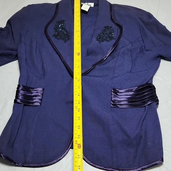 R.J. & Co. Blazer - Picture 12 of 13